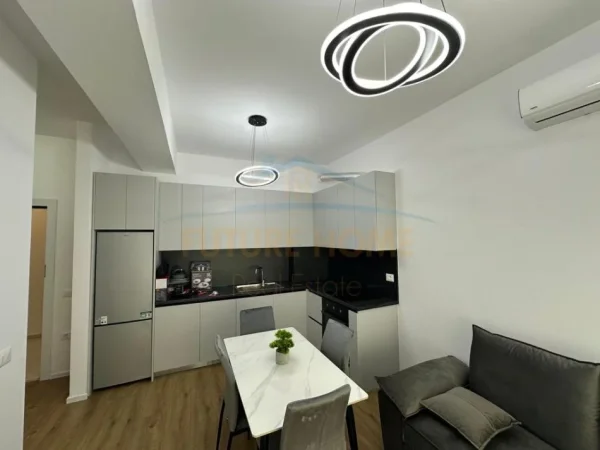 Tirane, jepet me qera apartament 1+1 Kati 3, 47 m² 450 € (Kompleksi Kaimi , ALIDEMI)
