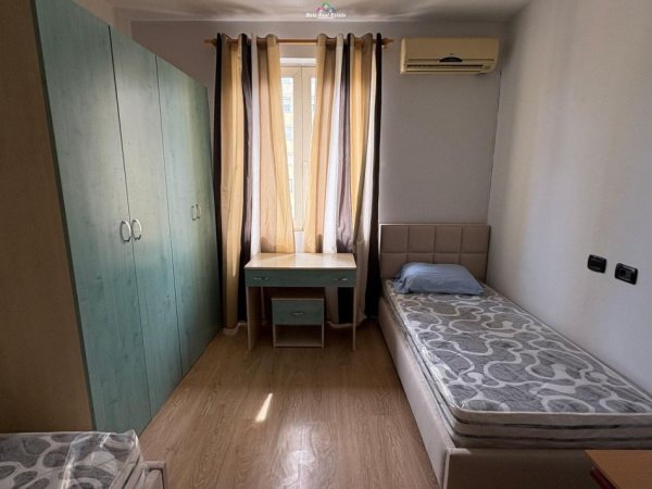 Tirane, jepet me qera apartament 2+1 Kati 6, 80 m² 600 € (rruga petro nini)