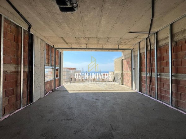 Vlore, shitet Vile 3+1+Ballkon Kati 1, 382 m² 1.000.000 € (Green Coast 2, Palasë)