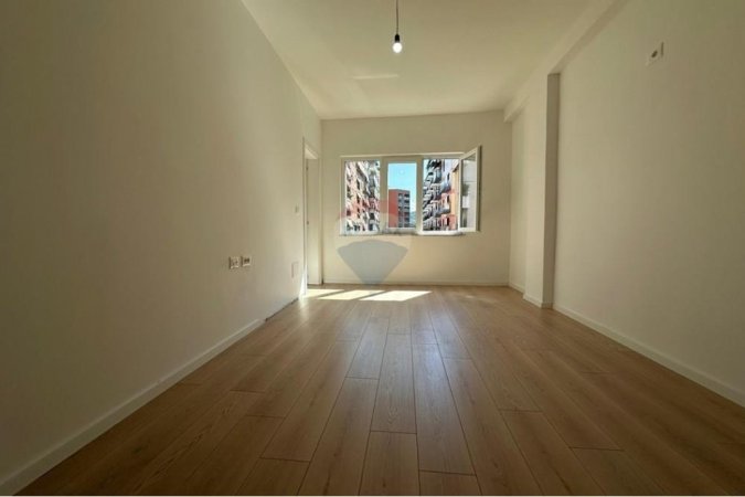 Tirane, shitet apartament 1+1 , 54 m² 149.000 € 