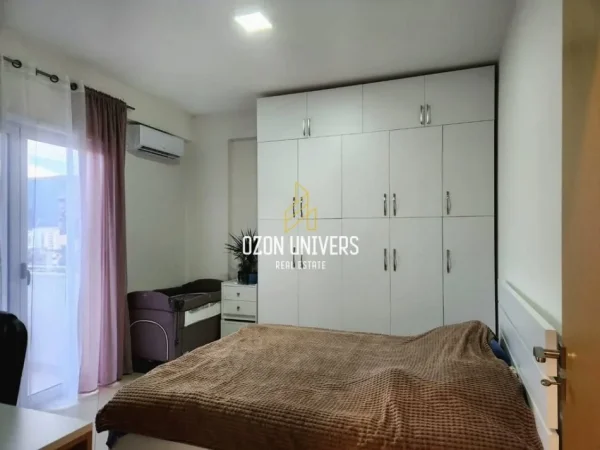 Vlore, shitet apartament 1+1 Kati 9, 74 m² 119.000 € (qender)