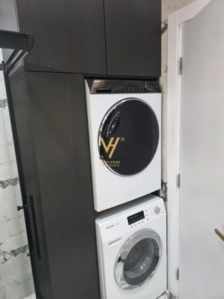 Tirane, jepet me qera apartament 2+1+Ballkon Kati 7, 107 m² 1.000 € (ASTIR)