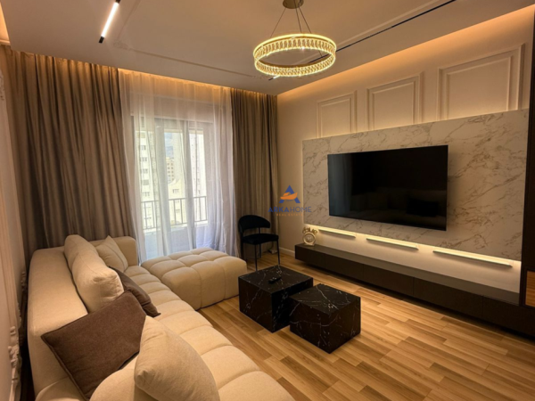 Tirane, jepet me qera apartament 2+1+Ballkon Kati 7, 117 m² 1.000 € (OASIS RESIDENCE, UNAZA E RE)