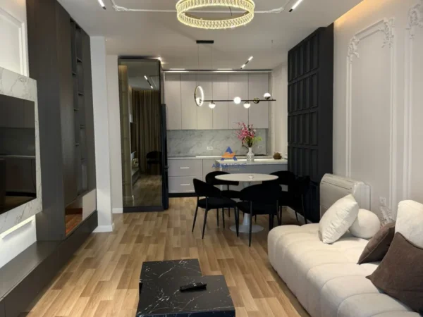 Tirane, jepet me qera apartament 2+1+Ballkon Kati 7, 117 m² 1.000 € (OASIS RESIDENCE, UNAZA E RE)