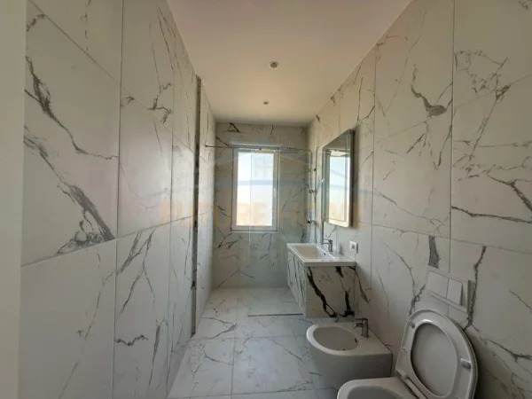 Tirane, shitet apartament 2+1+Ballkon Kati 4, 97 m² 120.600 € (QTU)