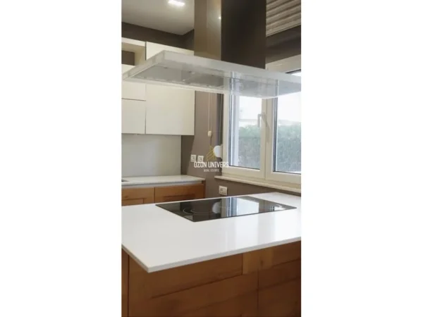 Durres, shitet Vile 3 Katshe Kati 1, 600 m² 900.000 € (Rezidenca Primavera, Gjiri i Lalëzit)