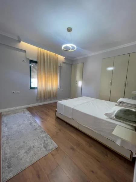 Tirane, jepet me qera apartament 2+1+Aneks+Ballkon Kati 4, 100 m² 700 € (Don Bosko)