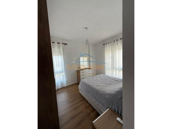 Tirane, jepet me qera apartament 2+1 Kati 7, 102 m² 800 € (Rruga Xhanfize Keko , Green Harmony)