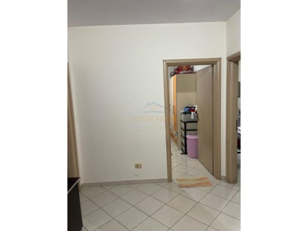 Tirane, shitet apartament 2+1 Kati 1, 96 m² 82.000 € (Kamez)