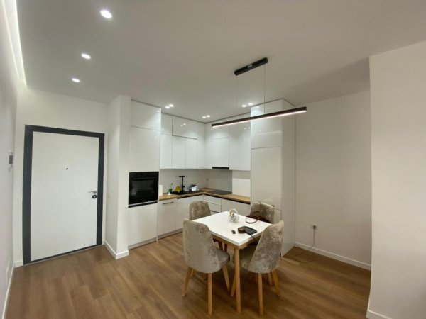 Tirane, jepet me qera apartament 2+1 Kati 4, 100 m² 800 € (FUSHA E AVIACIONIT , Grand Park)