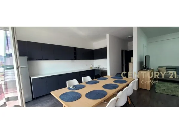 Tirane, jepet me qera apartament 1+1+Ballkon Kati 5, 78 m² 620 € (Liqeni Thate)