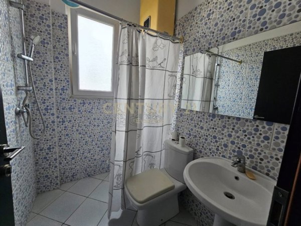 Tirane, jepet me qera apartament 2+1 Kati 4, 65 m² 500 € (Bulevardi i Ri)
