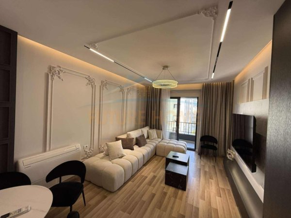 Tirane, jepet me qera apartament 2+1 Kati 7, 117 m² 1.000 € (Unaza e Re , Oasis Residence)