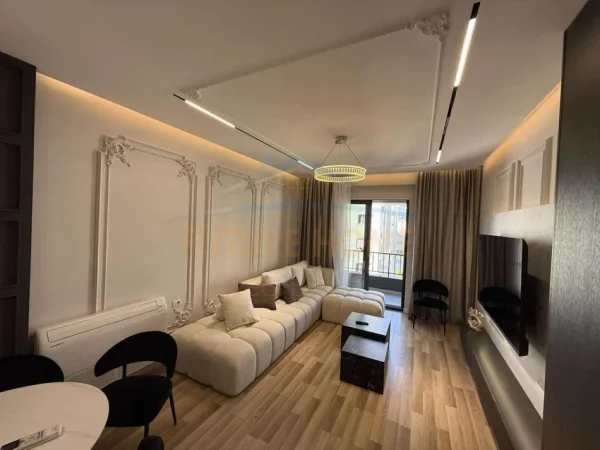 Tirane, jepet me qera apartament 2+1 Kati 7, 117 m² 1.000 € (Unaza e Re , Oasis Residence)
