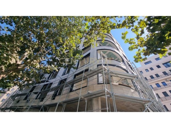 Tirane, shitet apartament 2+1 Kati 2, 159 m² 284.525 € 