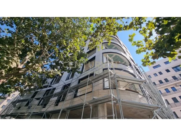 Tirane, shitet apartament 2+1 Kati 2, 159 m² 284.525 € 