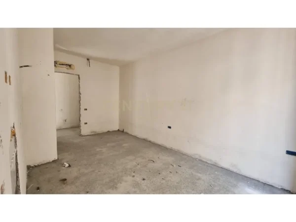 Tirane, shitet apartament 2+1 Kati 2, 159 m² 284.525 € 