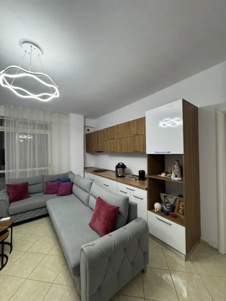 Tirane, shitet apartament 2+1+Ballkon Kati 7, 124 m² 155.000 € (Astir Prane Bohemit Me Hipoteke I Mobiluar 1253€/m2 Okazion)