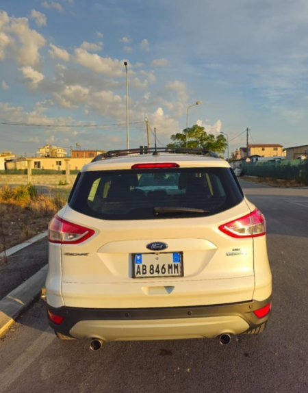 Tirane/Durres , shes Ford Escape SE 2013 Benzin+Gaz, Automatik