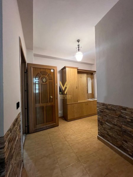 Tirane, shitet apartament 1+1+Ballkon Kati 2, 60 m² 85.000 € (LAPRAKE)