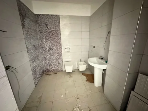 Tirane, shitet apartament 1+1 Kati 10, 73 m² 146.000 € (Tek Zogu i Zi)