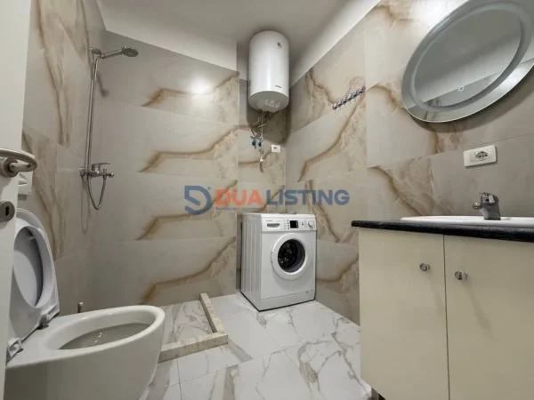 Tirane, jepet me qera apartament 1+1+Ballkon Kati 2, 70 m² 600 € (Kompleksi Mateo)