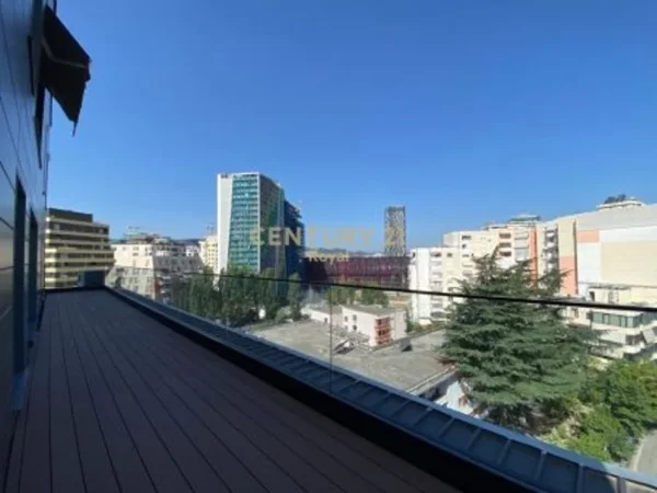 Tirane, jepet me qera zyre Kati 7, 110 m² 900 € (RRUGA E ELBASANIT)