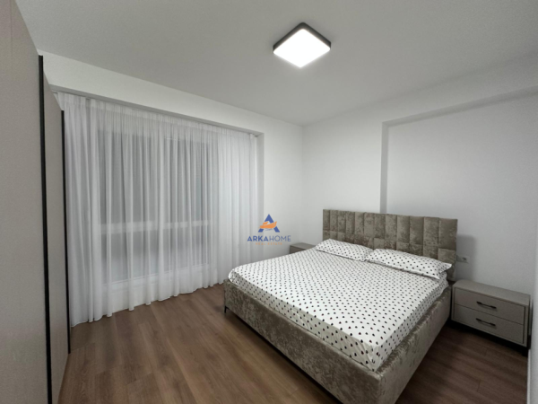Tirane, jepet me qera apartament 2+1+Ballkon , 115 m² 800 € (PRANE VOTRES, ISH FUSHA E AVIACIONIT)