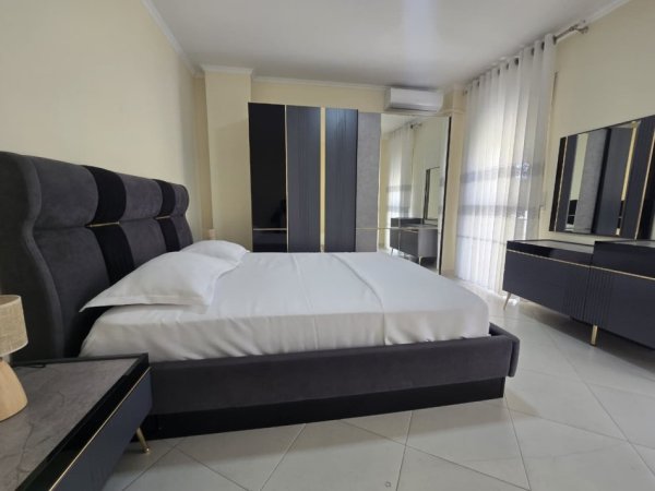 Tirane, jepet me qera apartament 2+1 Kati 5, 850 € (Rrugen Haxhi Hysen Dalliu (Prokuroria ))