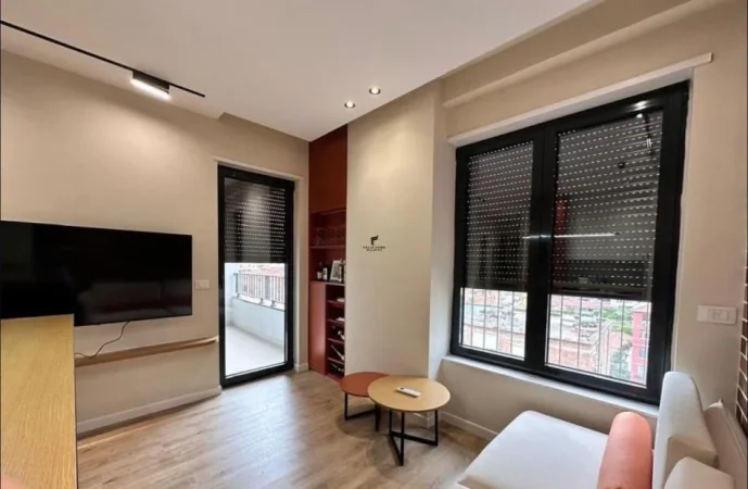 Tirane, jepet me qera apartament 1+1 Kati 6, 75 m² 650 € (RRUGA KARL GEGA)
