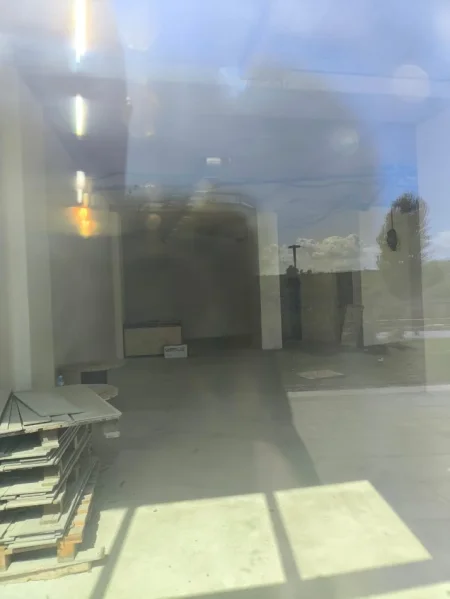 Tirane, shes ambjent biznesi Kati 0, 190 m² (rruga kosovareve)