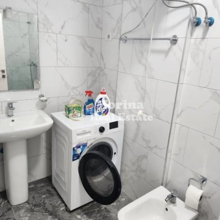 Tirane, jepet me qera apartament 2+1 Kati 1, 100 m² 650 € (Rruga Dibres)