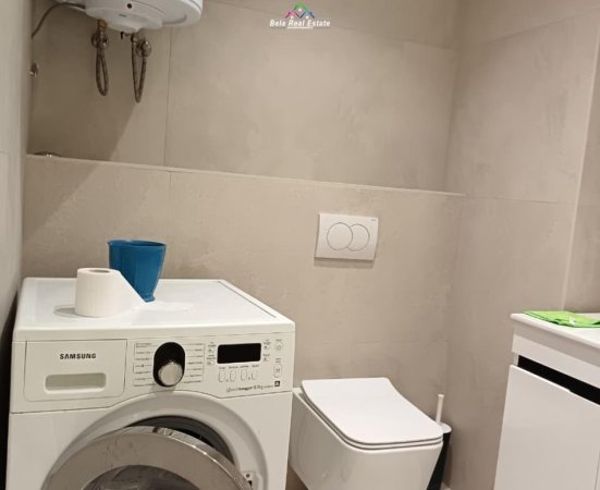 Tirane, jepet me qera apartament 1+1+Ballkon Kati 4, 70 m² 550 € (PRANE INTESA SAN PAOLO BANK)