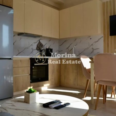 Tirane, jepet me qera apartament 1+1 Kati 6, 65 m² 700 € (Qender)