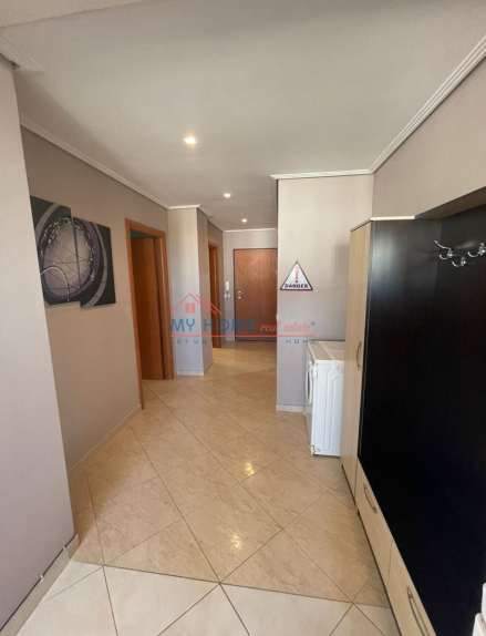 Tirane, shitet apartament 2+1+Ballkon Kati 4, 98 m² 183.000 € (Rruga e Kavajes)
