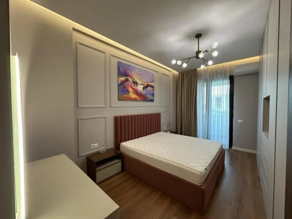 Tirane, jepet me qera apartament 2+1 Kati 10, 125 m² 1.200 € 
