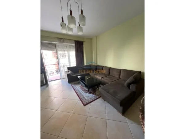 Tirane, jepet me qera apartament 2+1 Kati 2, 114 m² 630 € (Don Bosko)