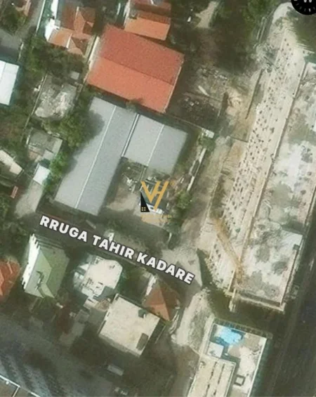 Tirane, jepet me qera toke , 2.000 m² (RRUGA TAHIR KADARE)