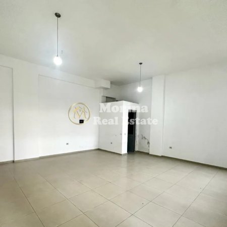 Tirane, shitet ambjent biznesi Kati 1, 50 m² 74.800 € (Yzberisht)