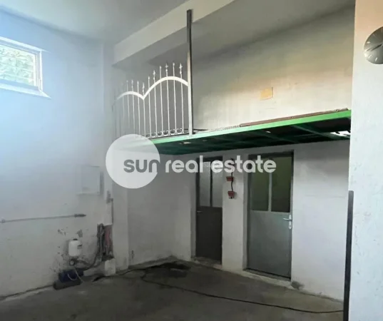 Shkoder, jepet me qera ambjent biznesi Kati 0, 121 m² 400 € (KIRAS)