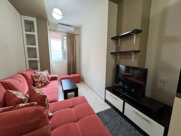 Tirane, jepet me qera apartament 1+1 Kati 3, 74 m² 430 € (Fresk) (VR005)