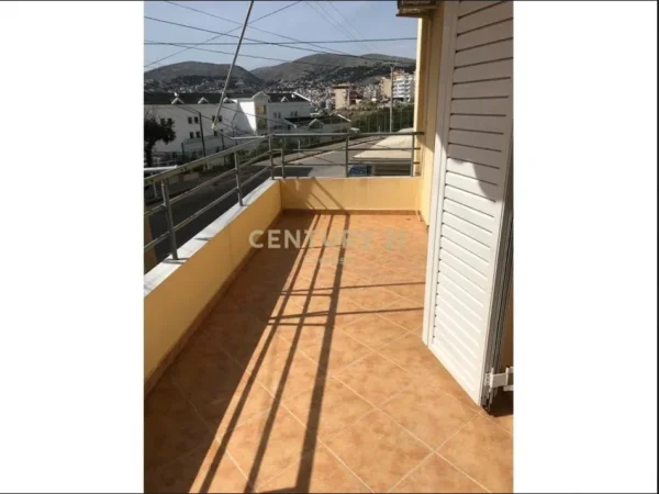 Sarande, shitet apartament 1+1 Kati 1, 70 m² 130.000 € (Sarande)