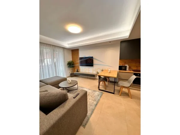 Tirane, jepet me qera apartament 1+1+Ballkon Kati 6, 75 m² 850 € (Myslym Shyri)
