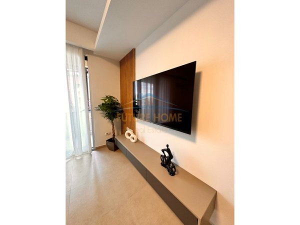 Tirane, jepet me qera apartament 1+1+Ballkon Kati 6, 75 m² 850 € (Myslym Shyri)