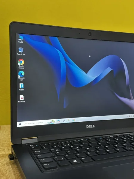 Tirane, shes Laptop SHITET - Laptop DELL Latitude.