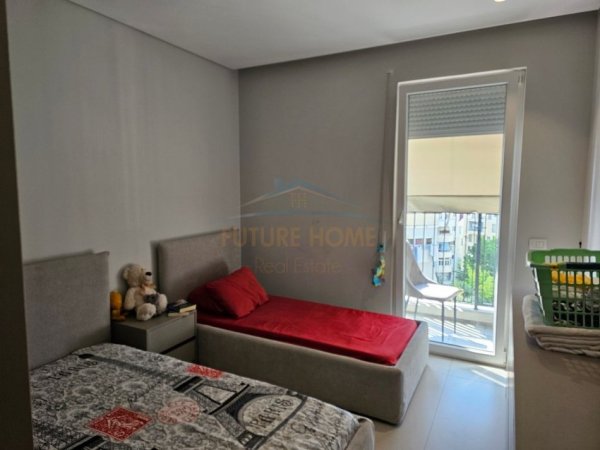 Tirane, jepet me qera apartament 2+1+Ballkon Kati 6, 100 m² 700 € (Don Bosko)
