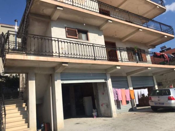 Tirane, shitet shtepi 3 Katshe Kati 3, 330 m² 179.000 Euro (Babrru Tirane)