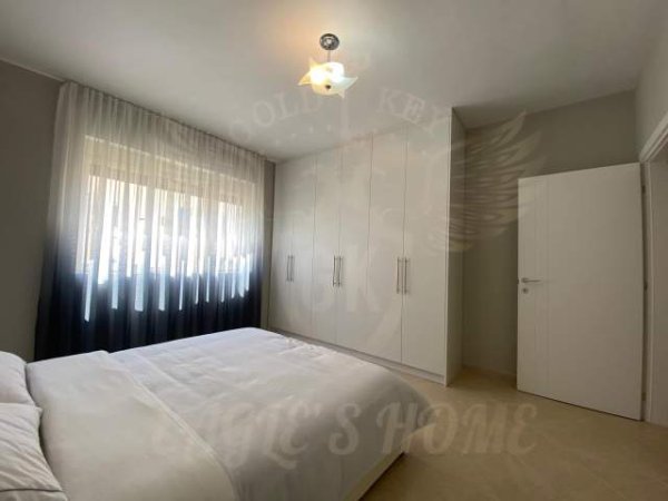 Durres, jap me qera apartament 1+1+BLK Kati 5, 400 Euro (Plazh Durres)