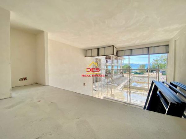 Vlore, shitet apartament duplex Dublex Kati 2, 100 m² 155.000 Euro (Rruga Aleksander Moisiu)
