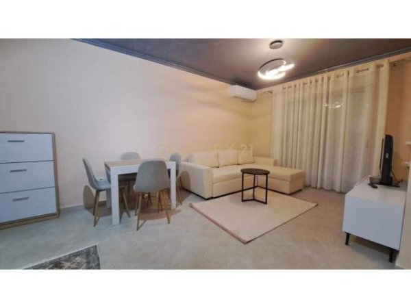 Tirane, jepet me qera apartament 2+1+A+BLK Kati 5, 81 m² 550 Euro (Rruga Mine Peza,Prokuroria Tiranes)